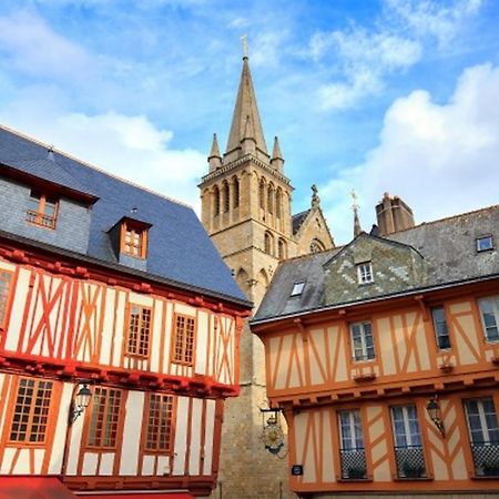 Studio Tout Confort Avec Vue Cathedrale A St Patern Vannes-Centre Apartment Bagian luar foto